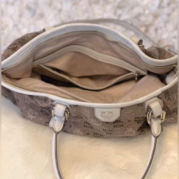 🔥Vintage MCM Brown Canvas Crossbody - Picture 6 of 16